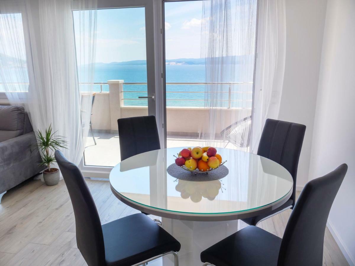 Apartmani Ticinovic オミシュ エクステリア 写真