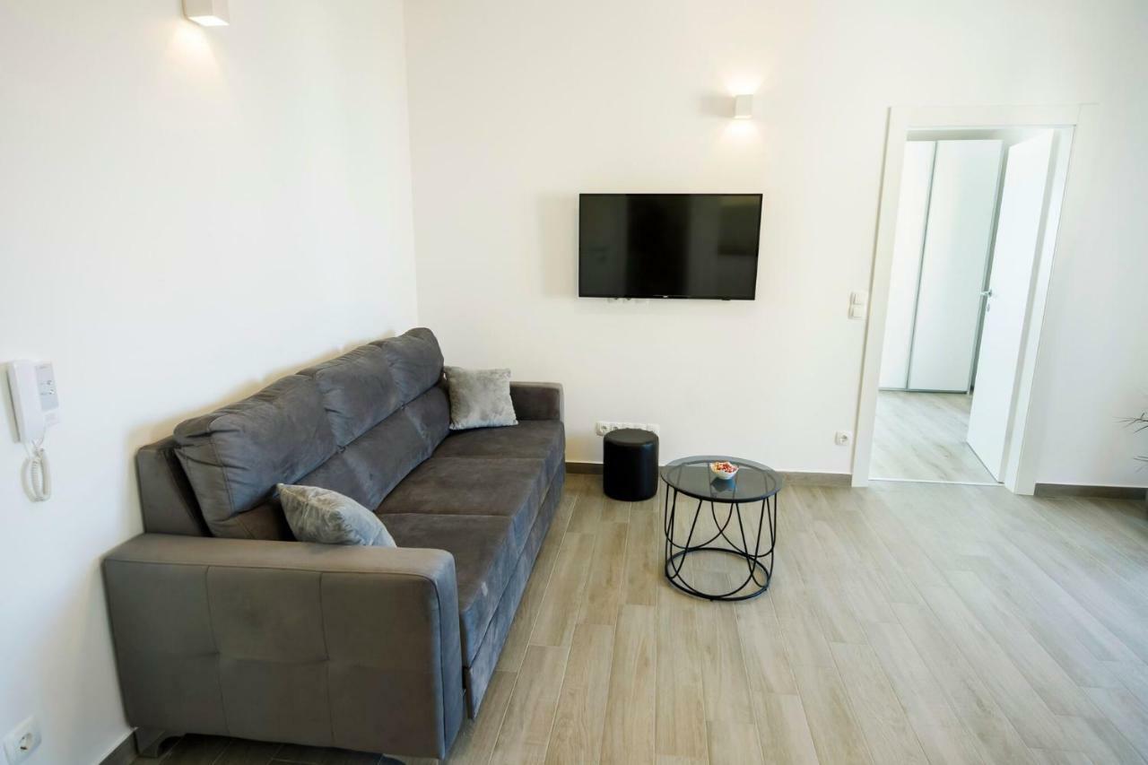 Apartmani Ticinovic オミシュ エクステリア 写真